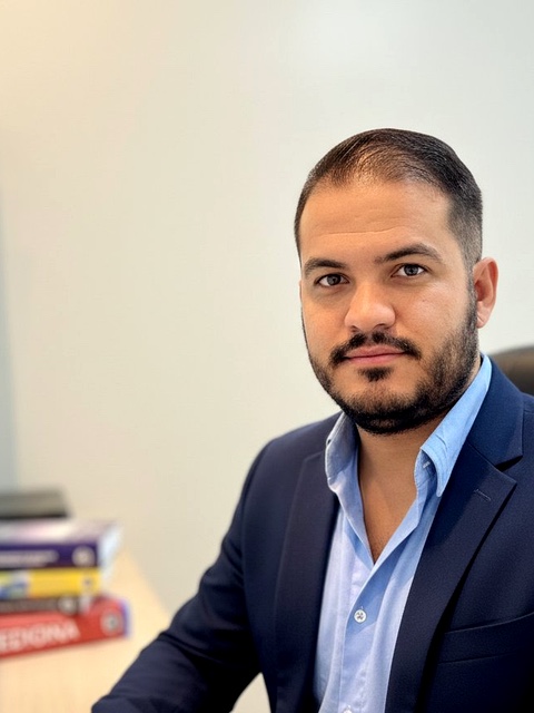 Dr. Eder Nazário